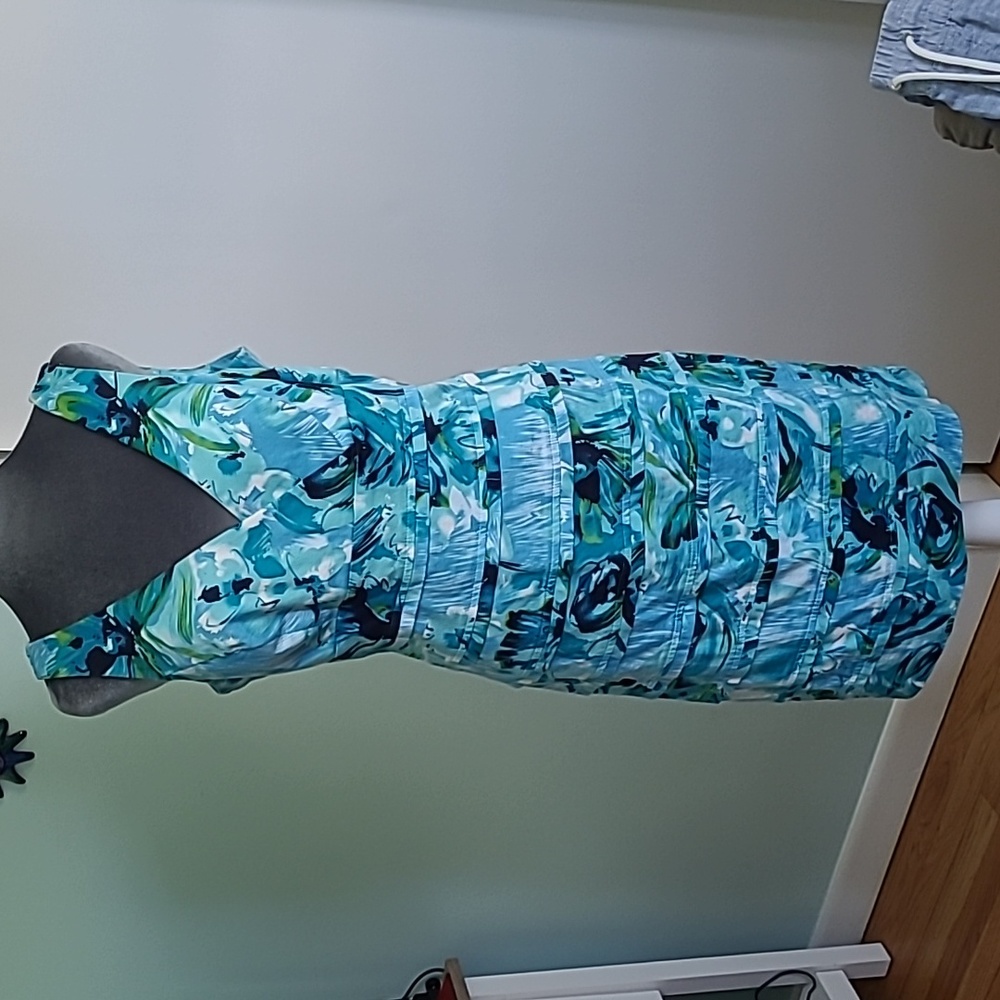 American Living Teal and Aqua Floral V-Neck Sheath Dress